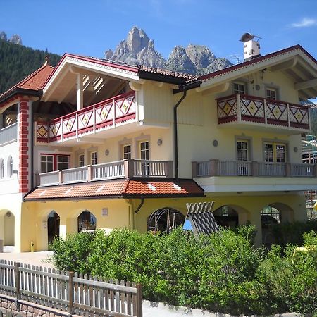 Casa Fior Del Soreie ポッツァ・ディ・ファッサ エクステリア 写真